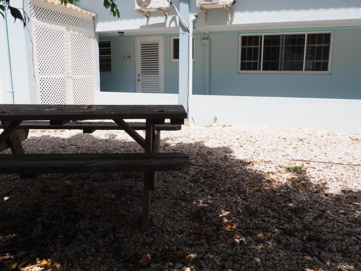 Kas Di Bami A-186 Op Seru Coral Resort - Ruim Appartement Met Groot Zwembad En Tropische Tuin 威廉斯塔德 外观 照片
