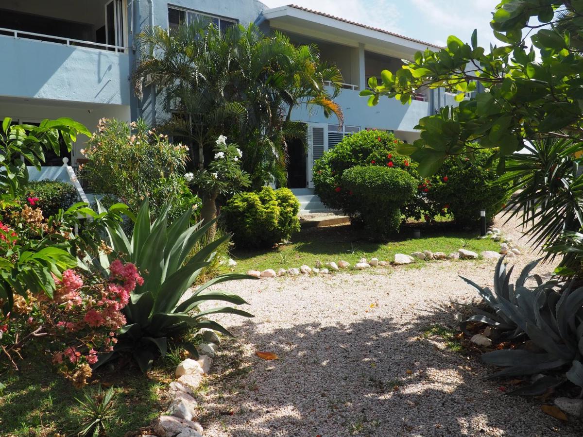Kas Di Bami A-186 Op Seru Coral Resort - Ruim Appartement Met Groot Zwembad En Tropische Tuin 威廉斯塔德 外观 照片