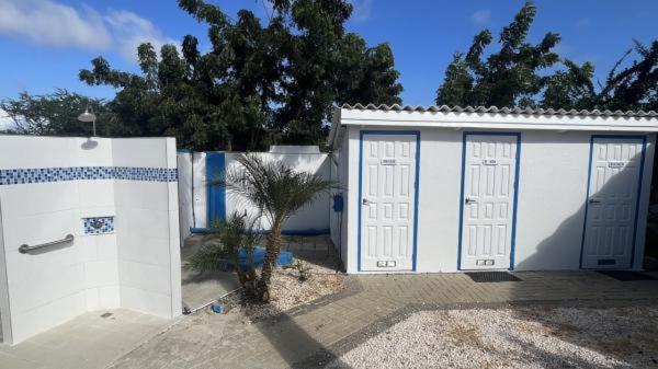 Kas Di Bami A-186 Op Seru Coral Resort - Ruim Appartement Met Groot Zwembad En Tropische Tuin 威廉斯塔德 外观 照片